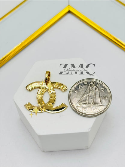18K Gold C Pendant