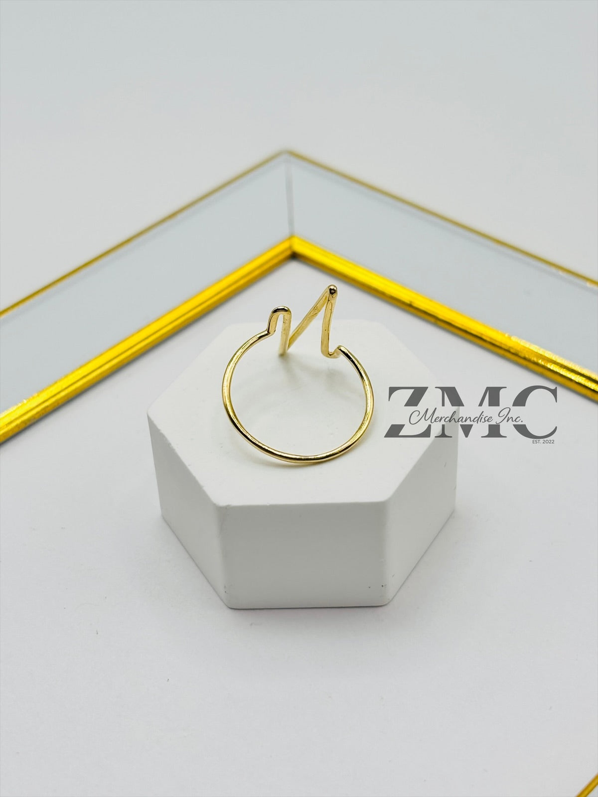 18K Gold Heartbeat Ring