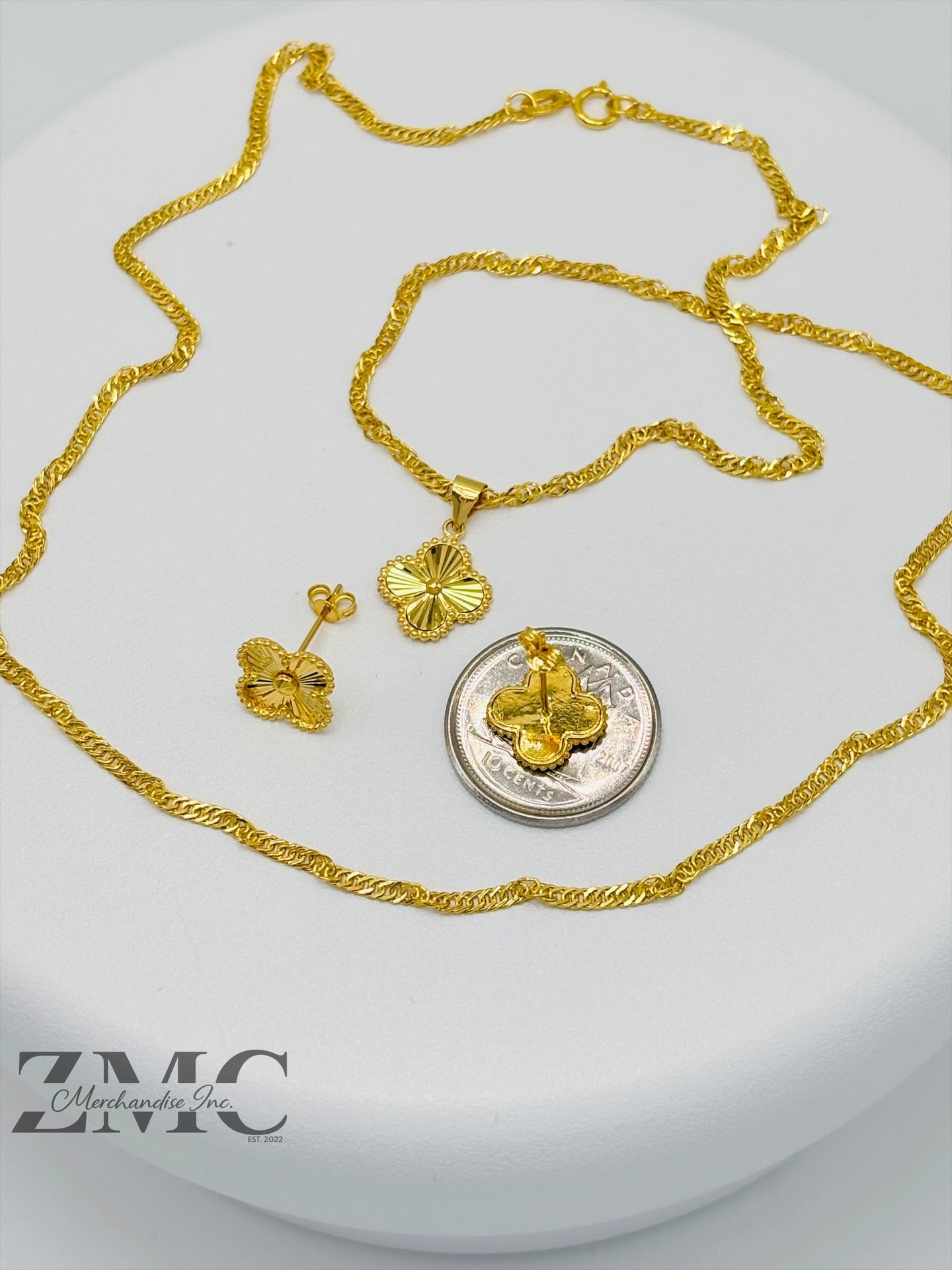 18K Gold Clover Earrings and Necklace Set