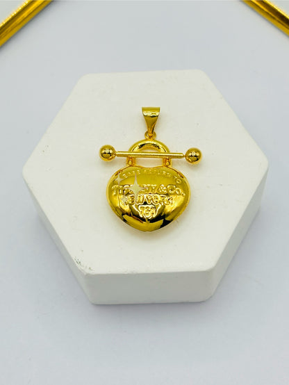 18K Gold Heart Pendant