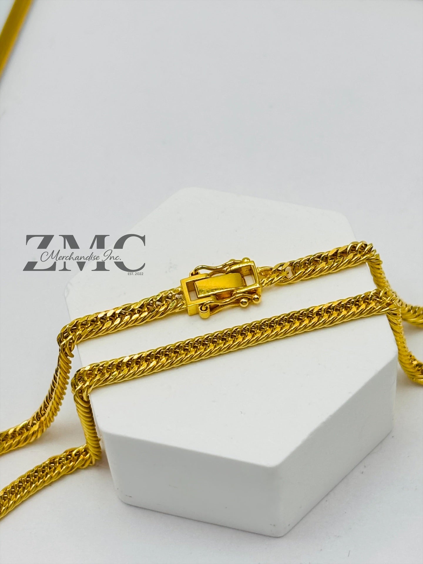 18K Gold Triple Lock Chain