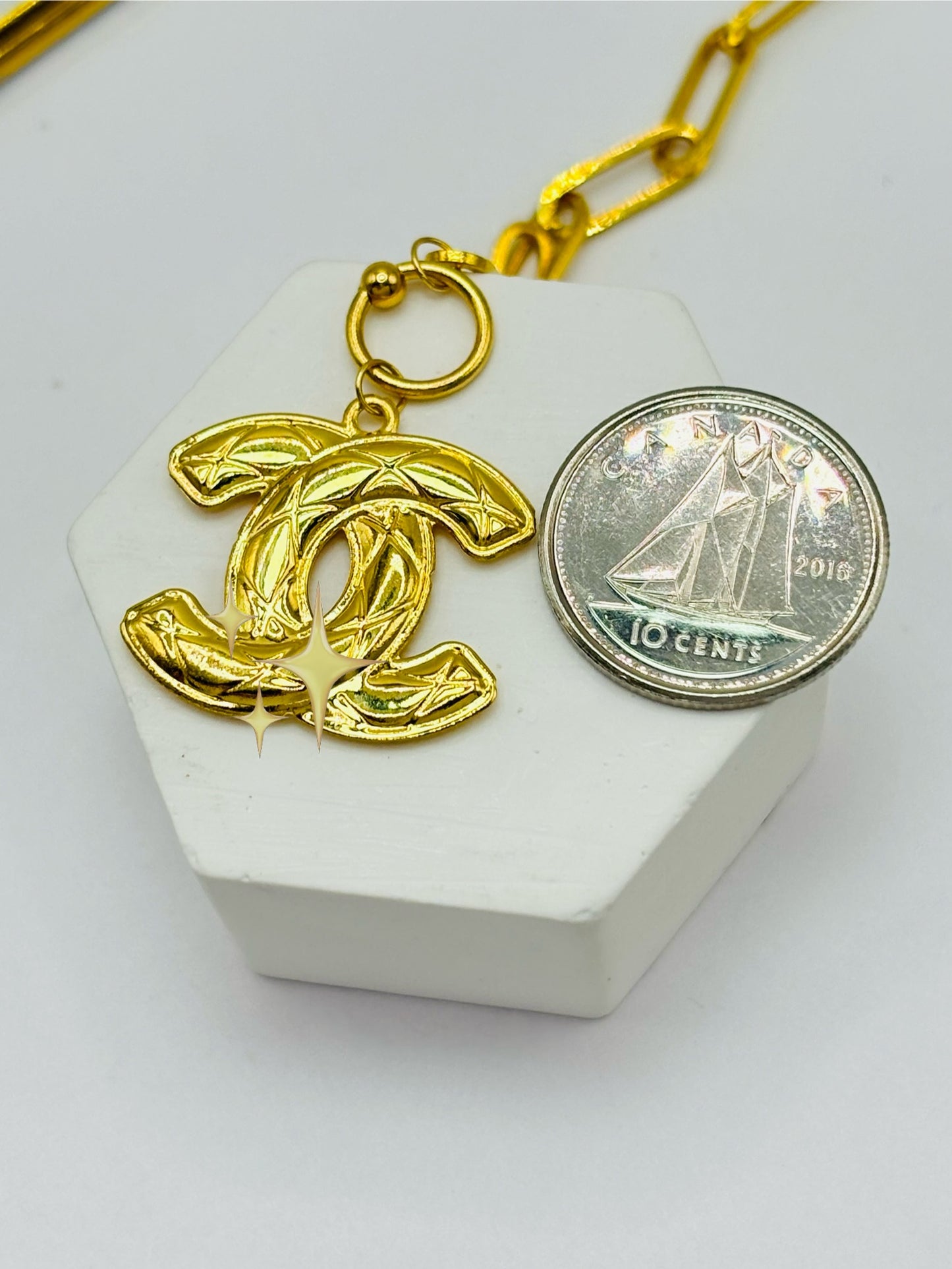 18K Gold Paperclip T-Lock Necklace