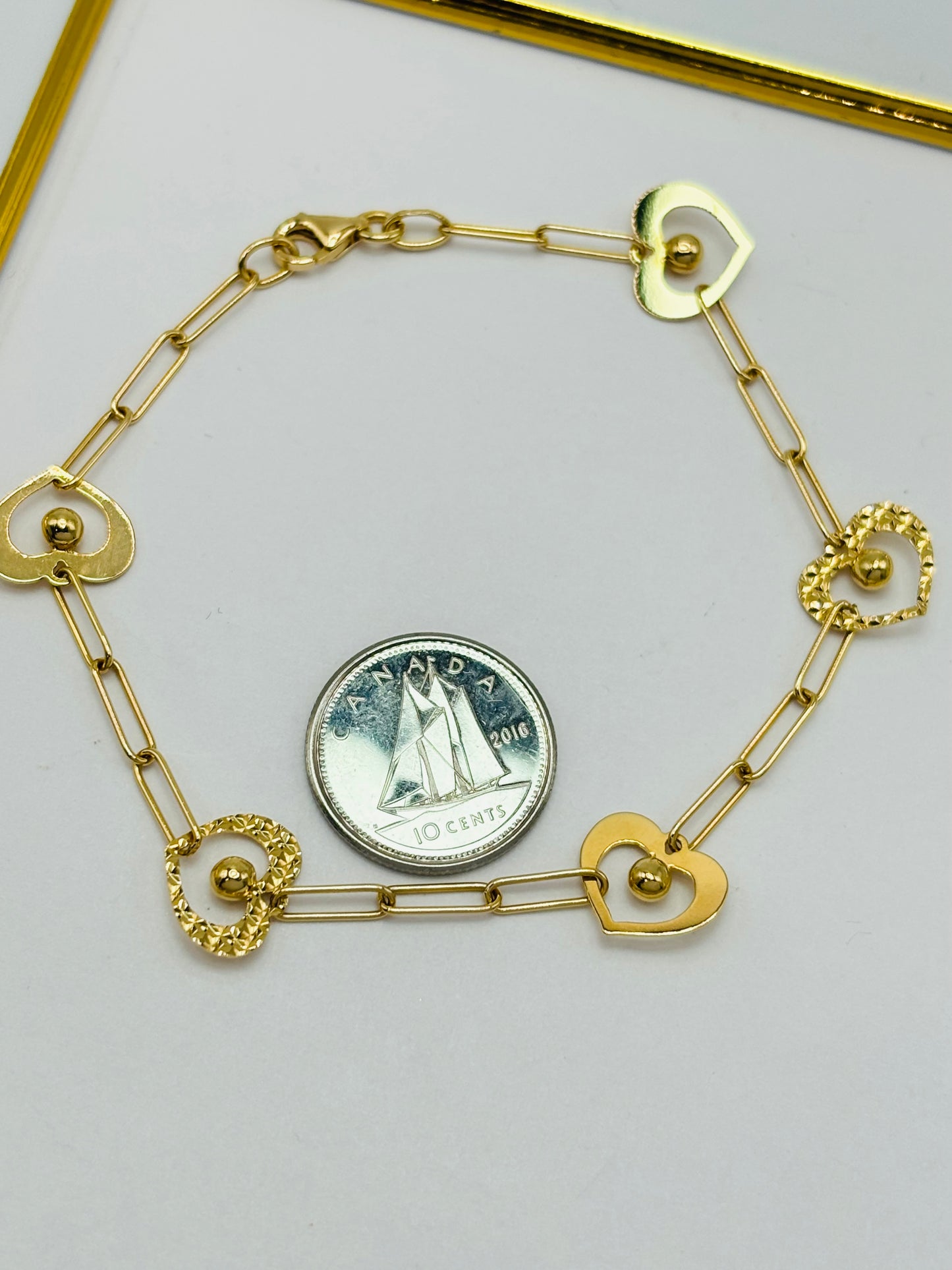 18K Gold Paperclip Heart Attached Bracelet