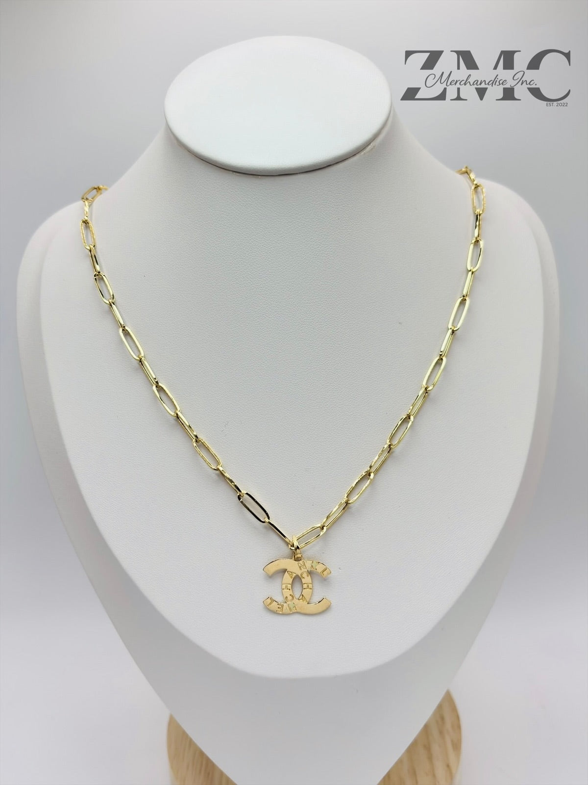 18K Gold Paperclip C Necklace