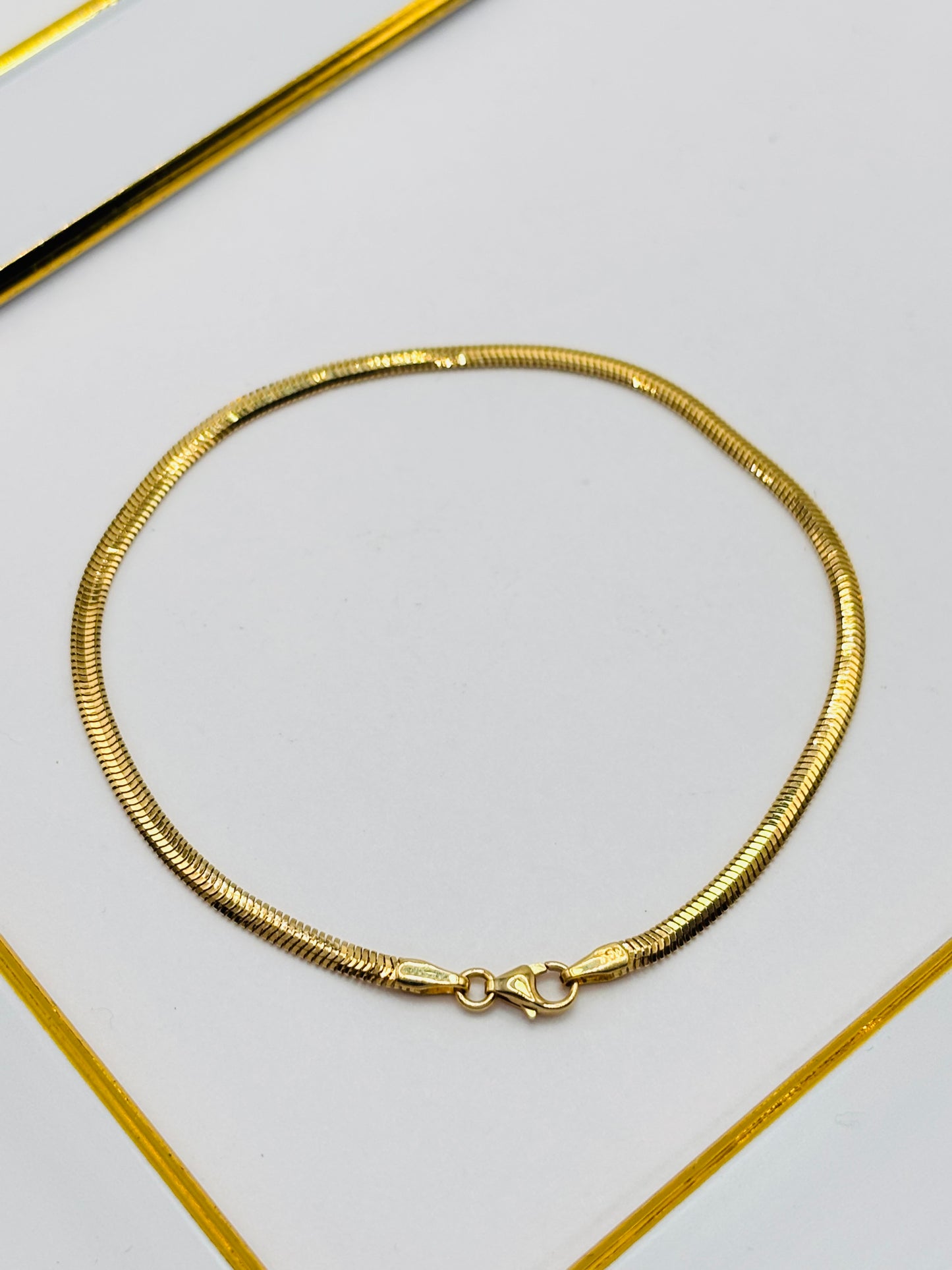 18K Gold Herringbone Bracelet