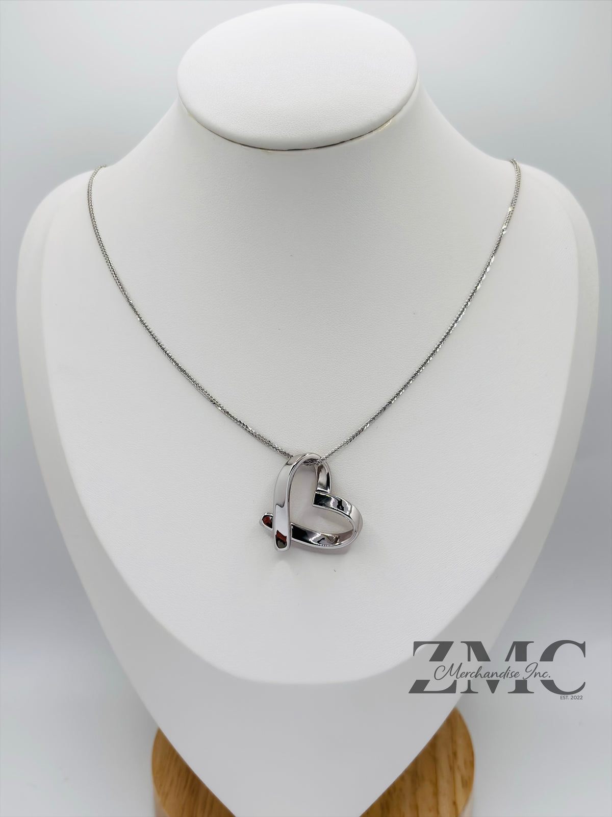 18K White Gold Open Heart Necklace