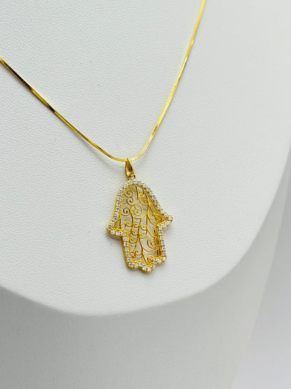 18K Gold Lucky Hamsa Moissanite Diamond Necklace