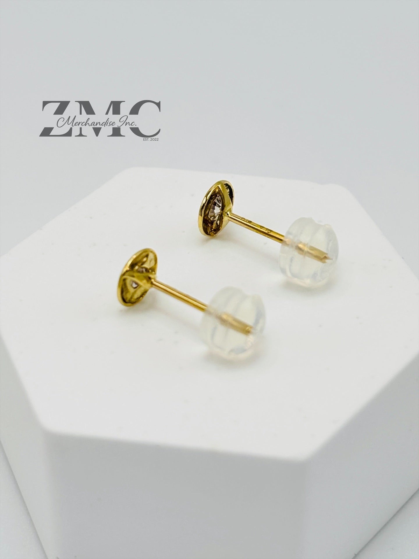 K18 Japan Gold Circle Natural Diamond Earrings 0.20ct