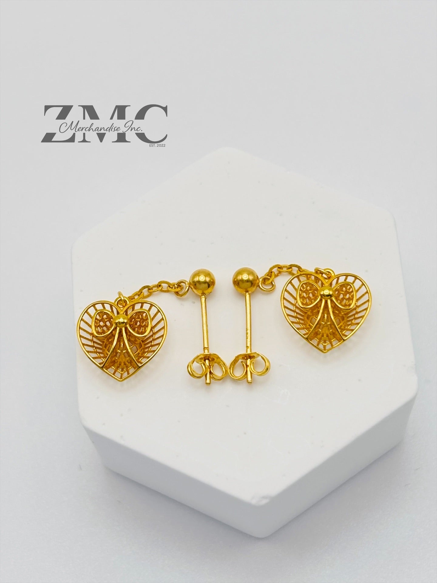 18K Gold Heart Dangling Earrings