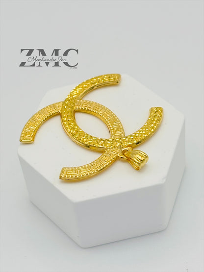 18K Gold Diamond Cut C Big Pendant