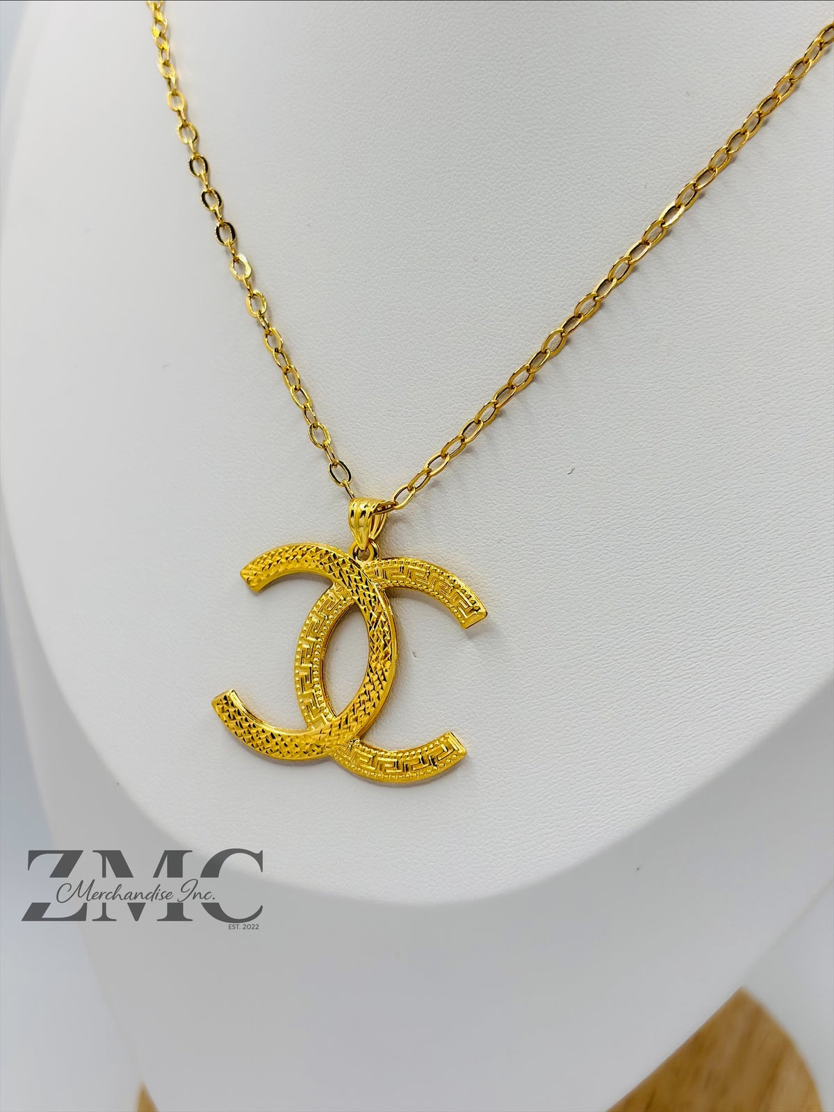 18K Gold Big C Necklace