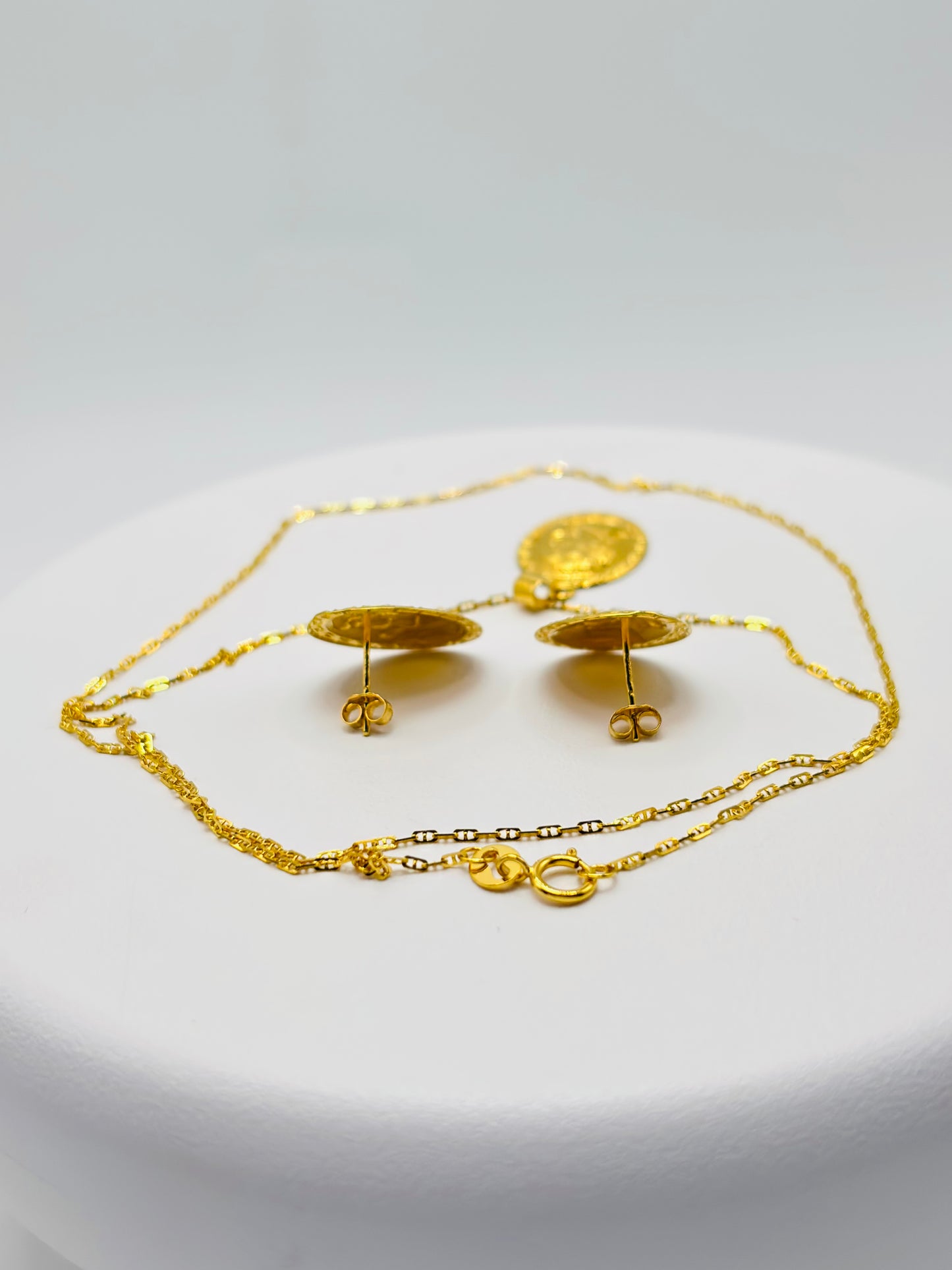 18K Gold Cameo Earrings and Necklace Set