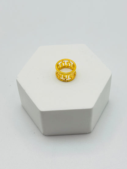 18K Gold Barrel Pendant Solid