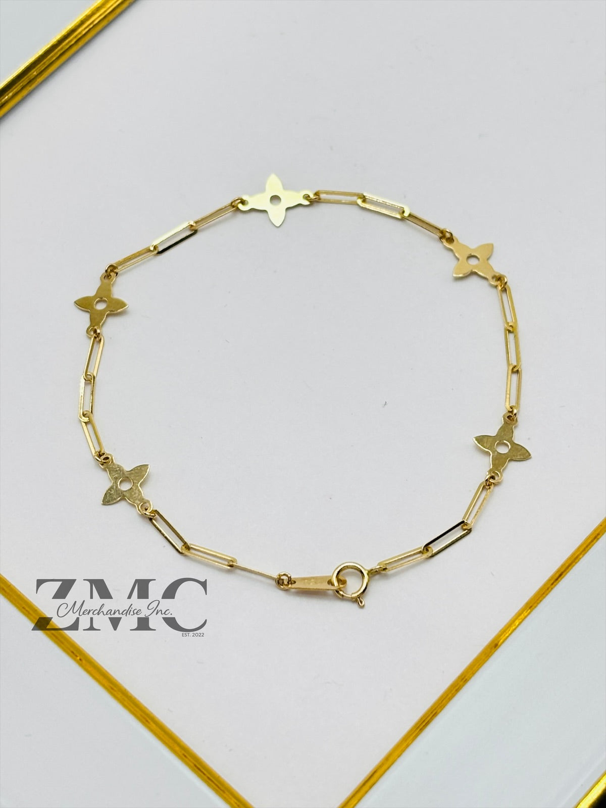 18K Gold Paperclip Flower Bracelet