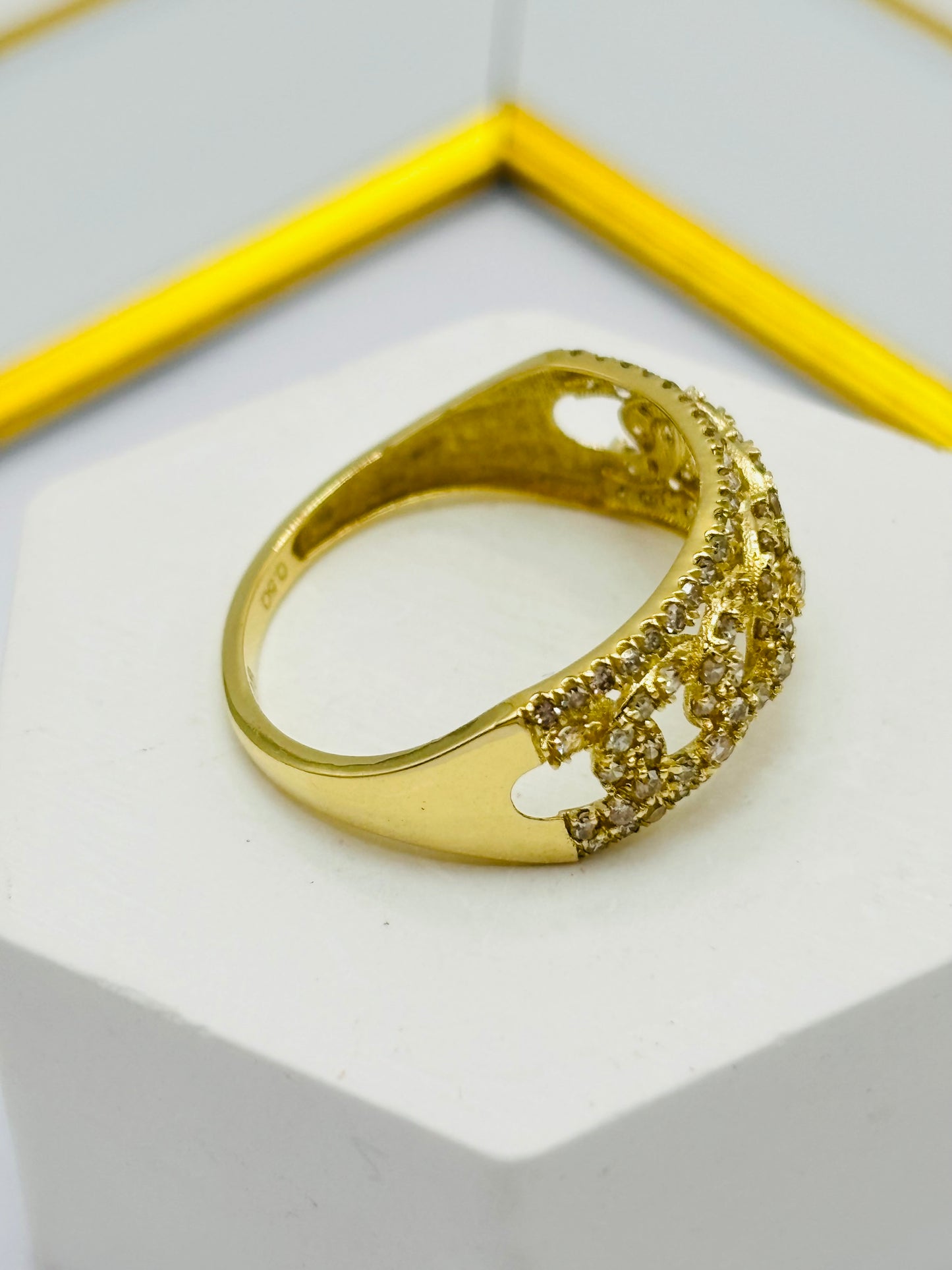 K18 Japan Gold Cadena Natural Diamond Ring 0.50 carat