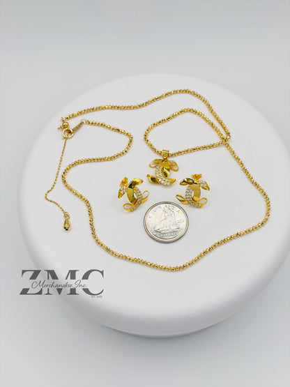 18K Gold C Earrings and Necklace Set