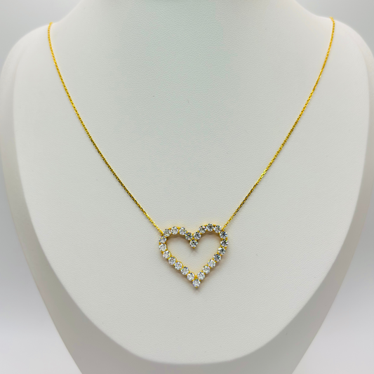 18K Gold Big Heart Moissanite Diamond Attached Necklace