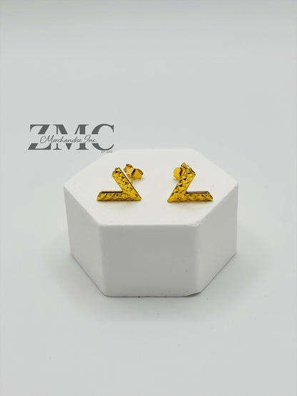 18K Gold V Earrings