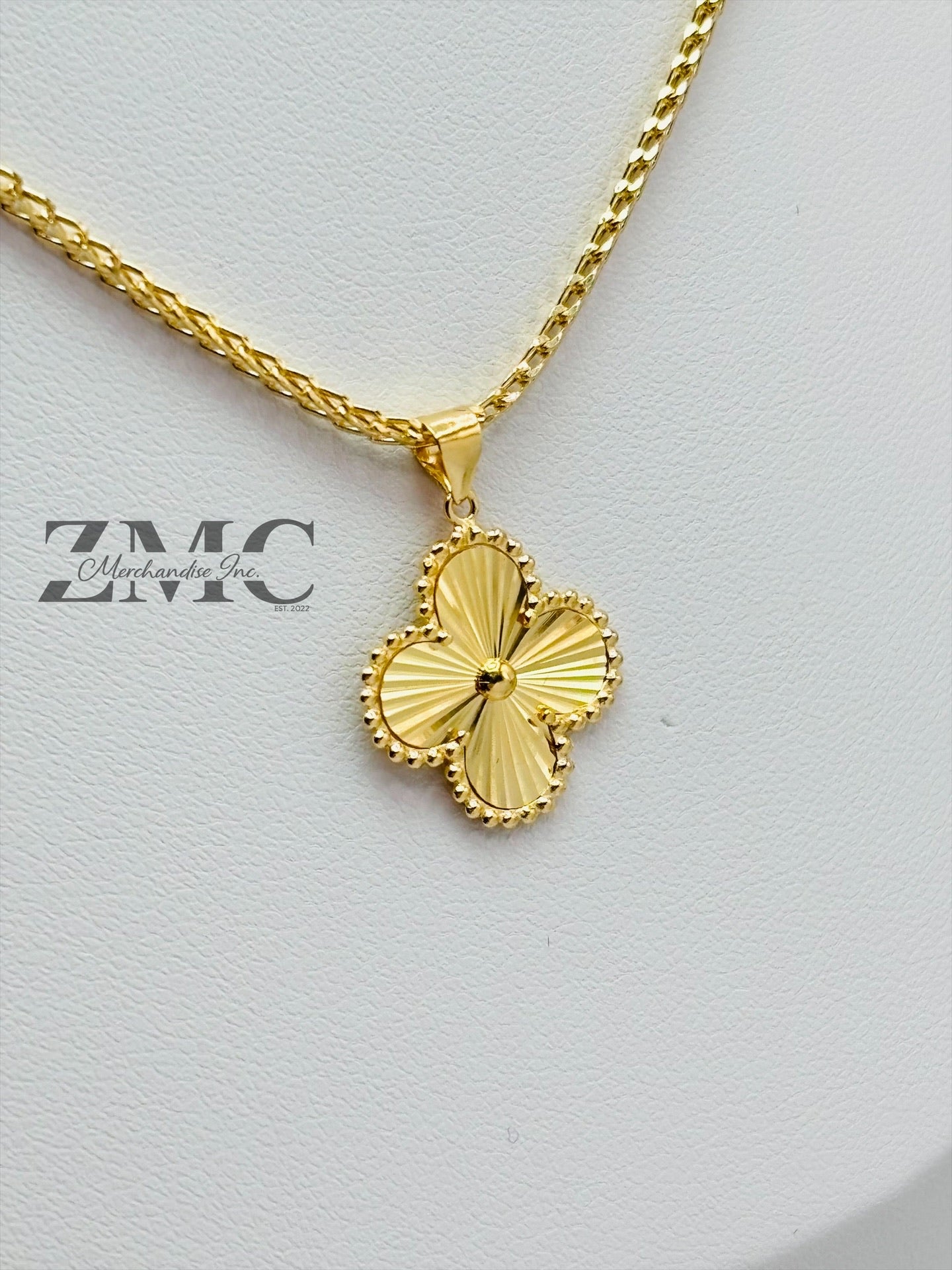18K Gold Clover Necklace