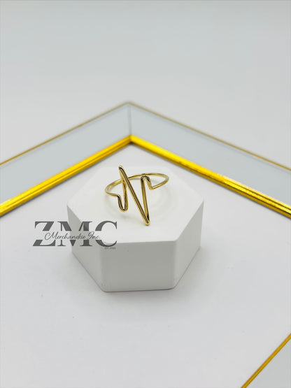 18K Gold Heartbeat Ring