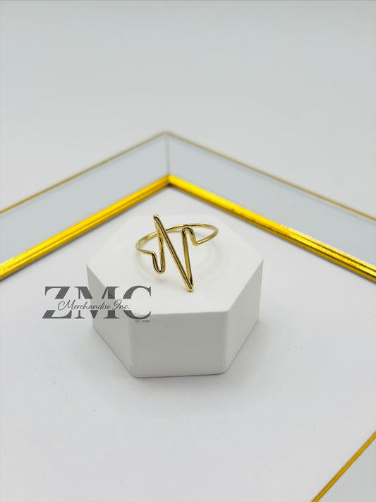 18K Gold Heartbeat Ring
