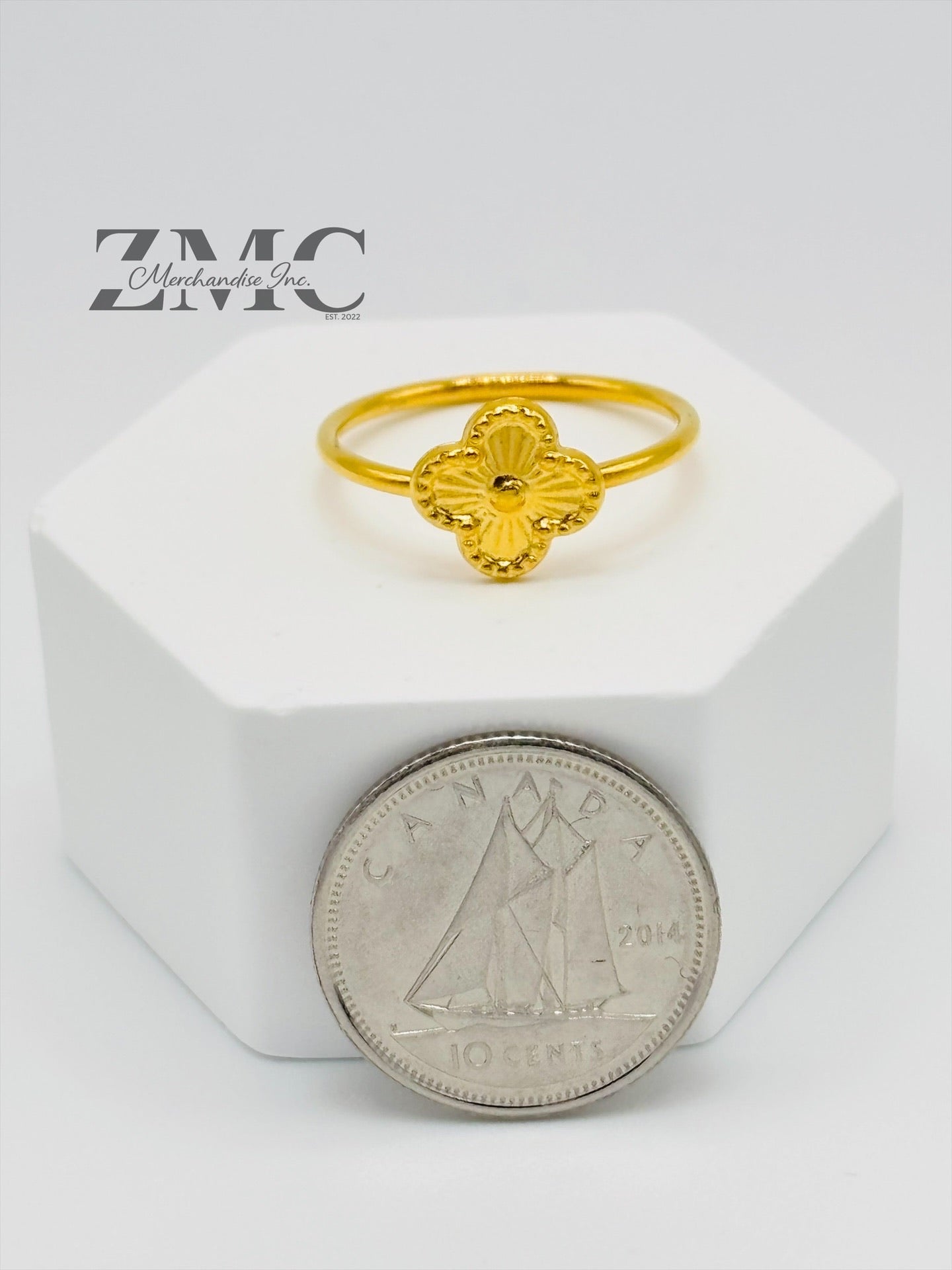 18K Gold Ring Clover 8.5 mm