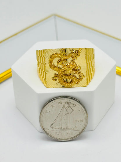 18K Gold Men's Ring with Dragon