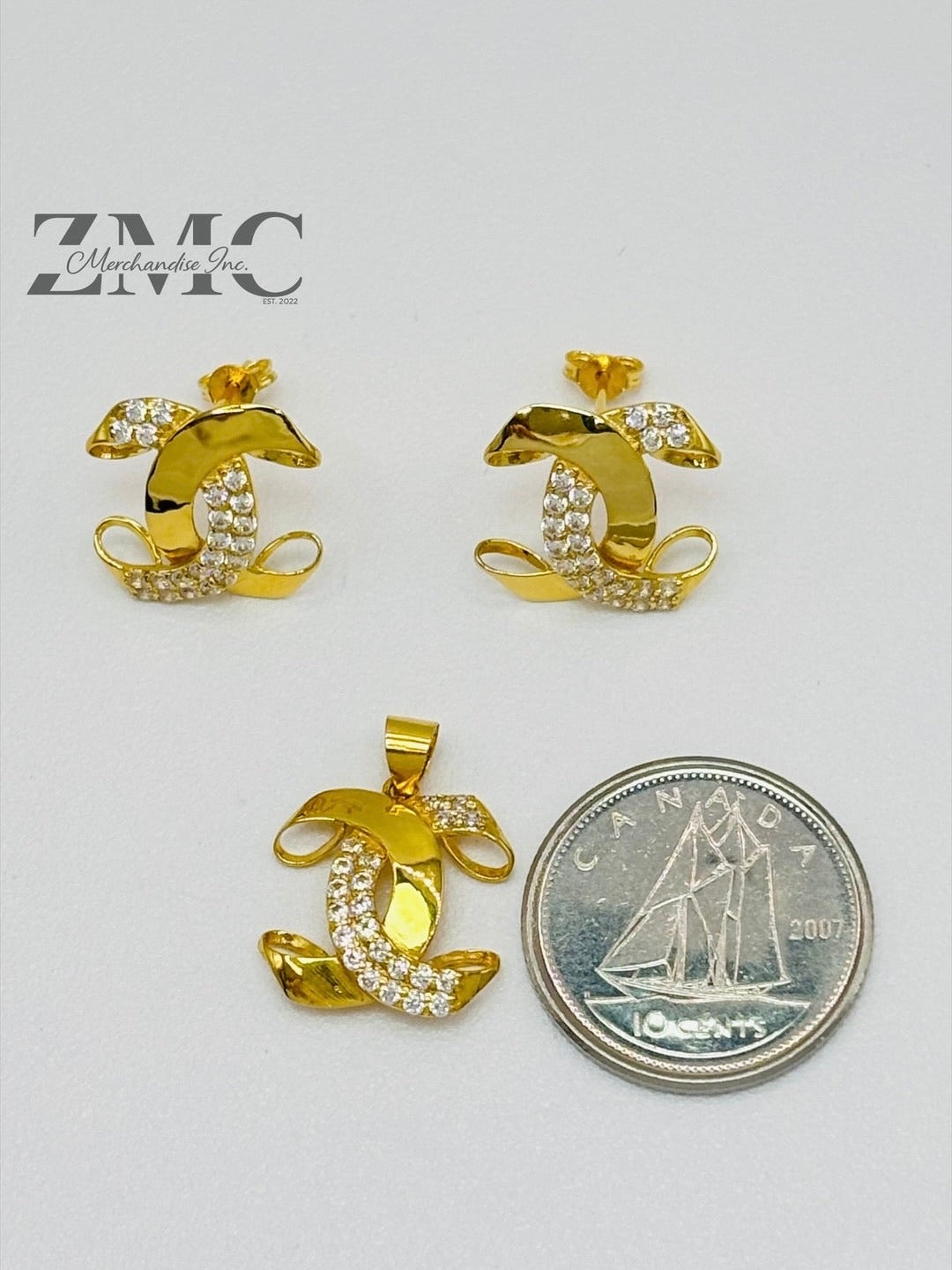 18K Gold C Earrings and Pendant with Stone Set