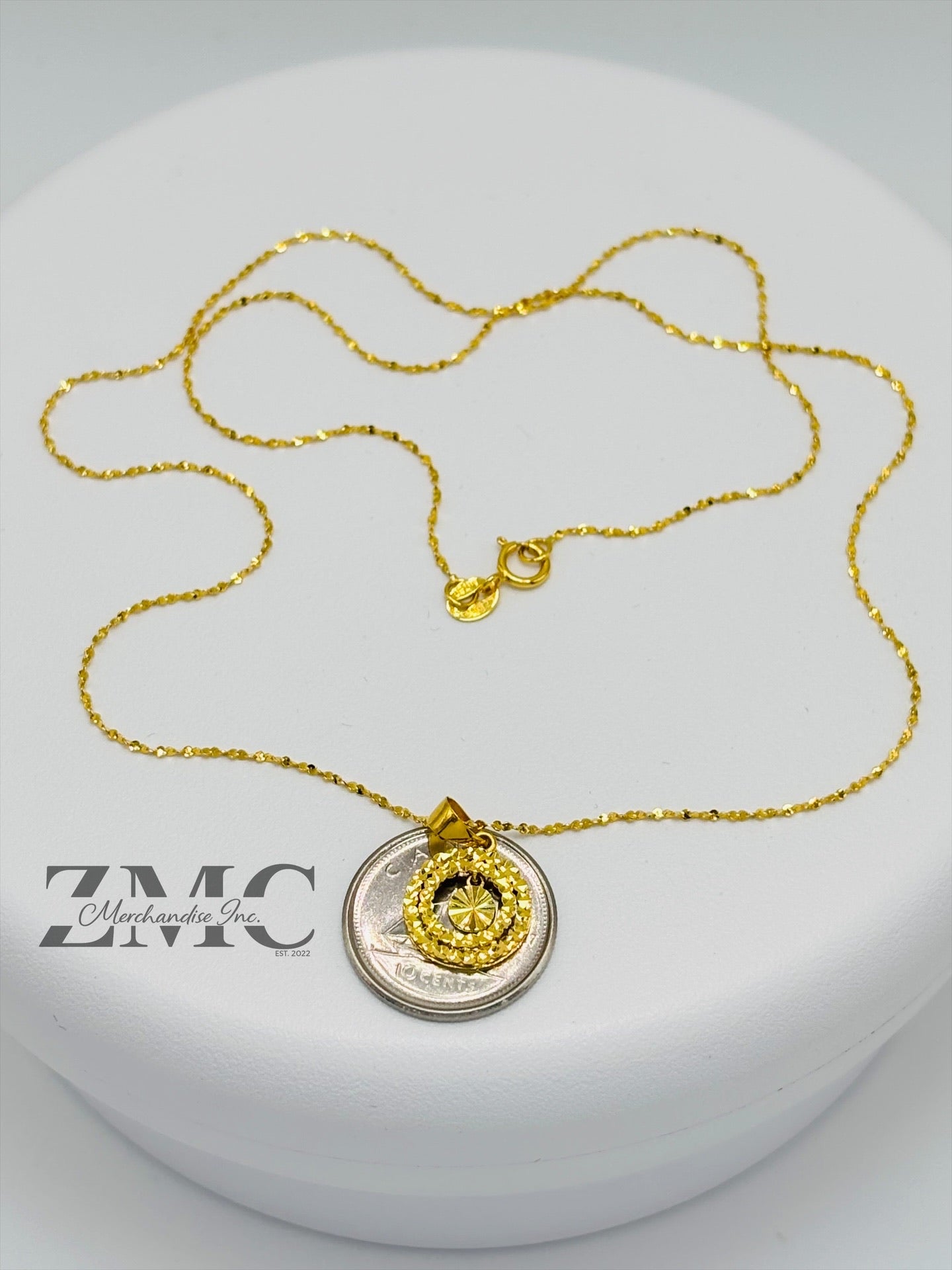 18K Gold Circle Necklace