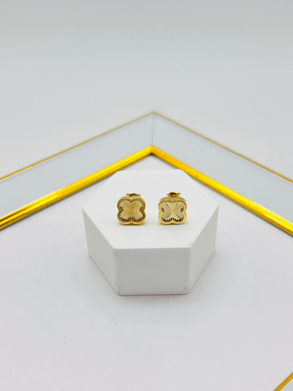 18K Gold Clover Earrings