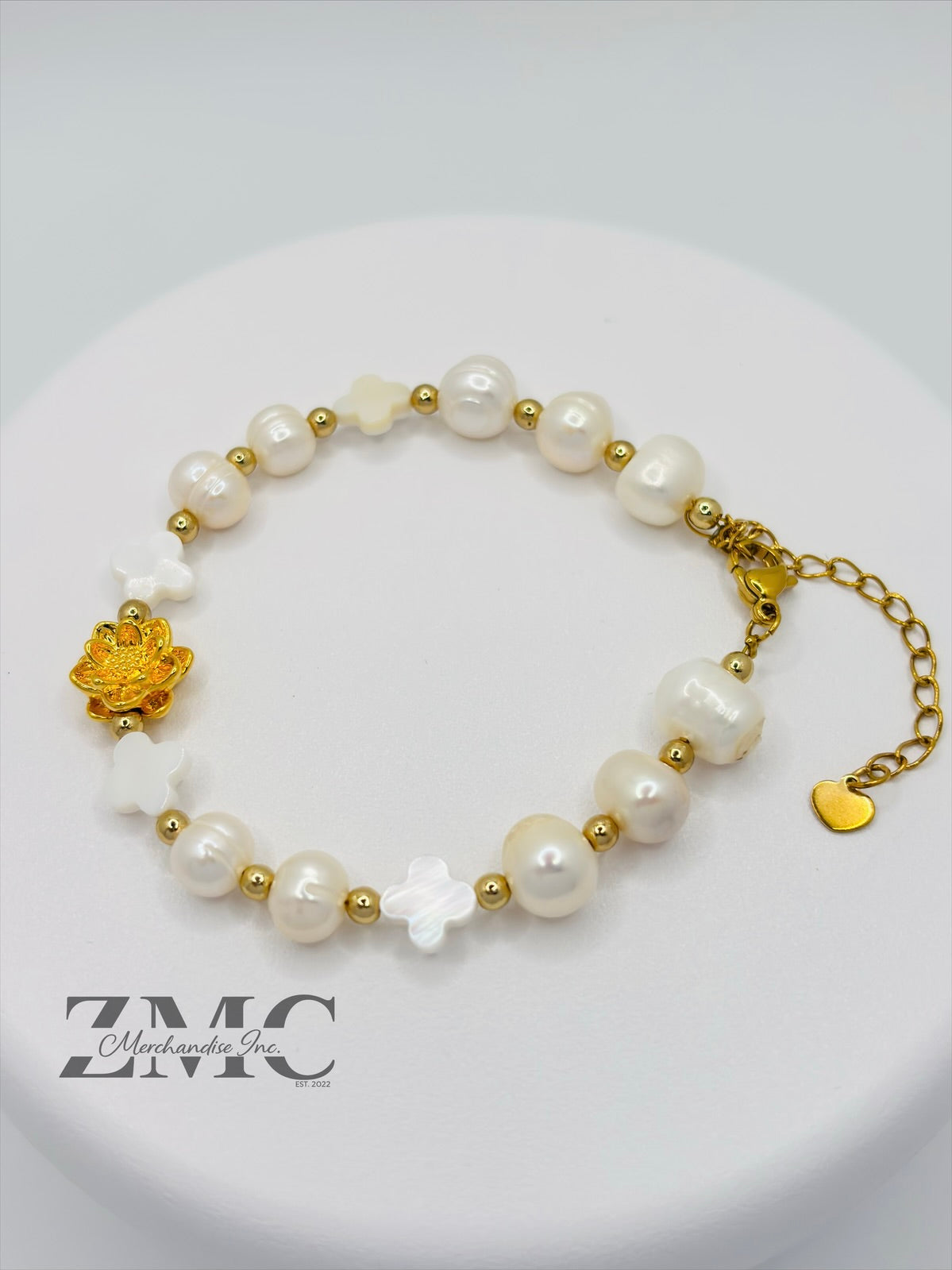 18K Gold Lucky Lotus Flower Bracelet Fresh Water Pearl Stone ( Hollow Empty Inside)