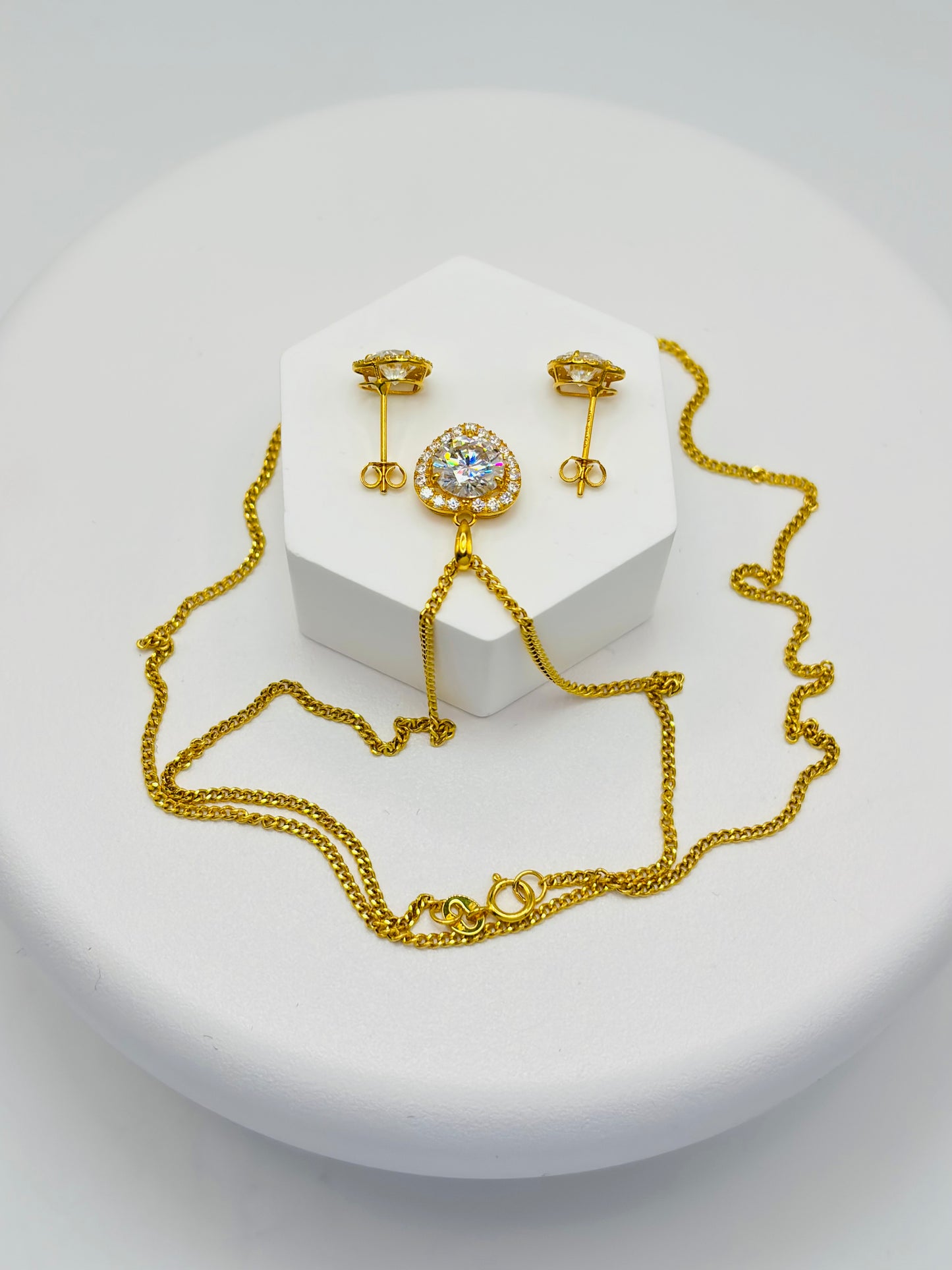 18K Gold Heart Moissanite Diamond Earrings and Necklace Set