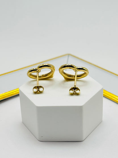 18K Gold Open Heart Earrings