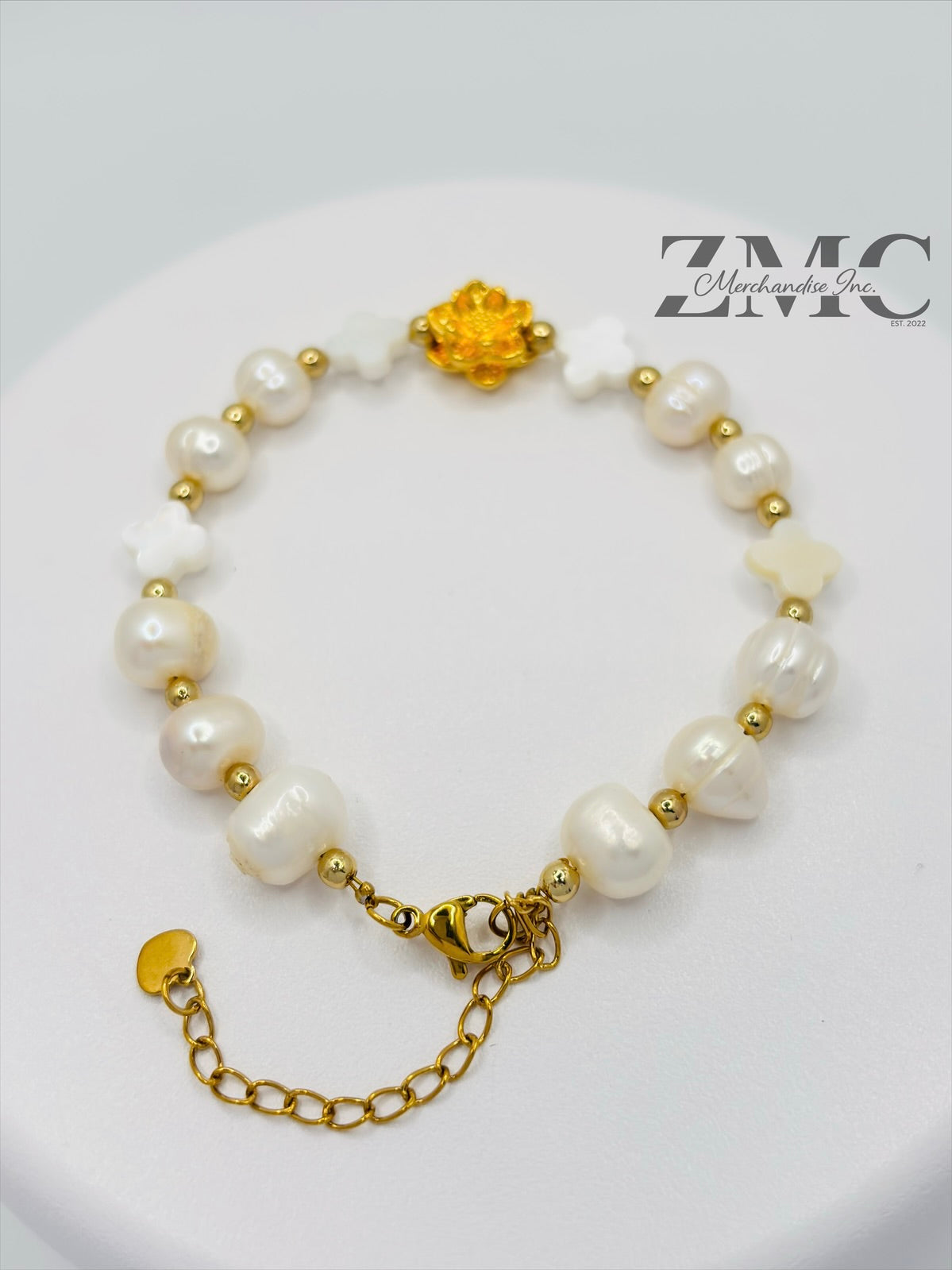 18K Gold Lucky Lotus Flower Bracelet Fresh Water Pearl Stone ( Hollow Empty Inside)