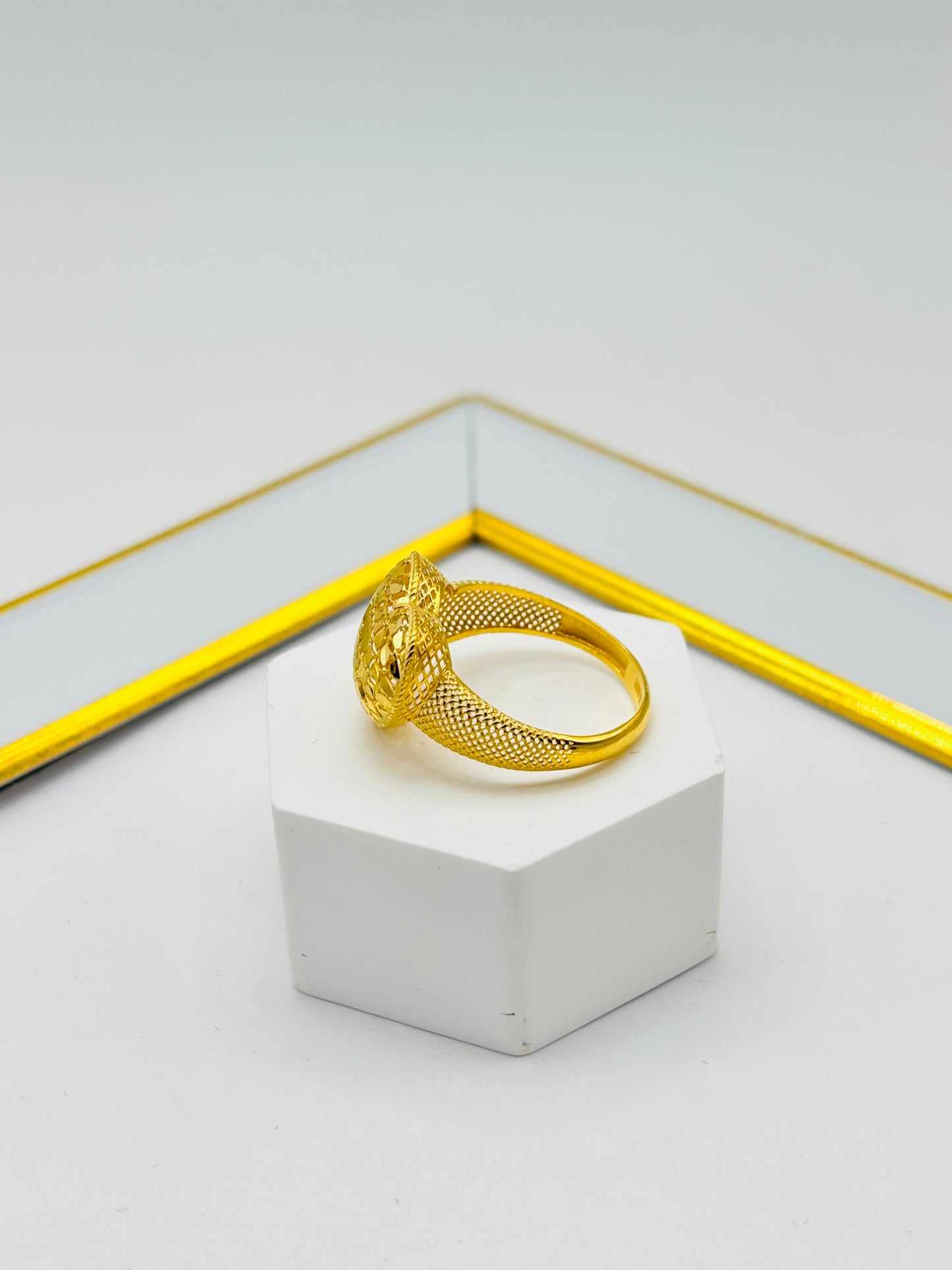 18K Gold Heart Power Ring