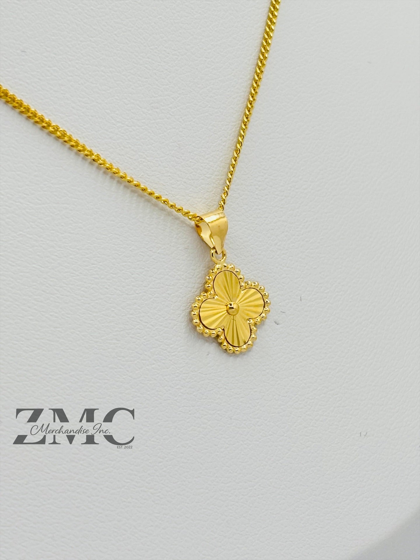 18K Gold Clover Necklace
