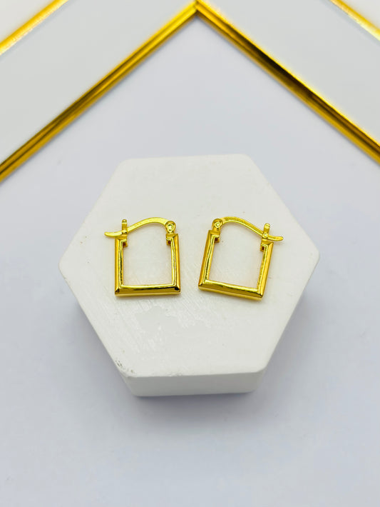 18K Gold Small Square Loop Earrings