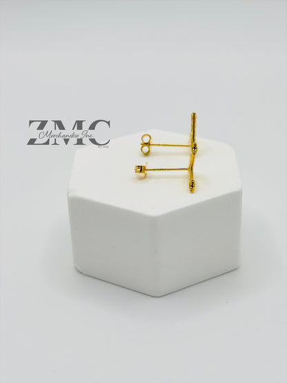 18K Gold V Earrings