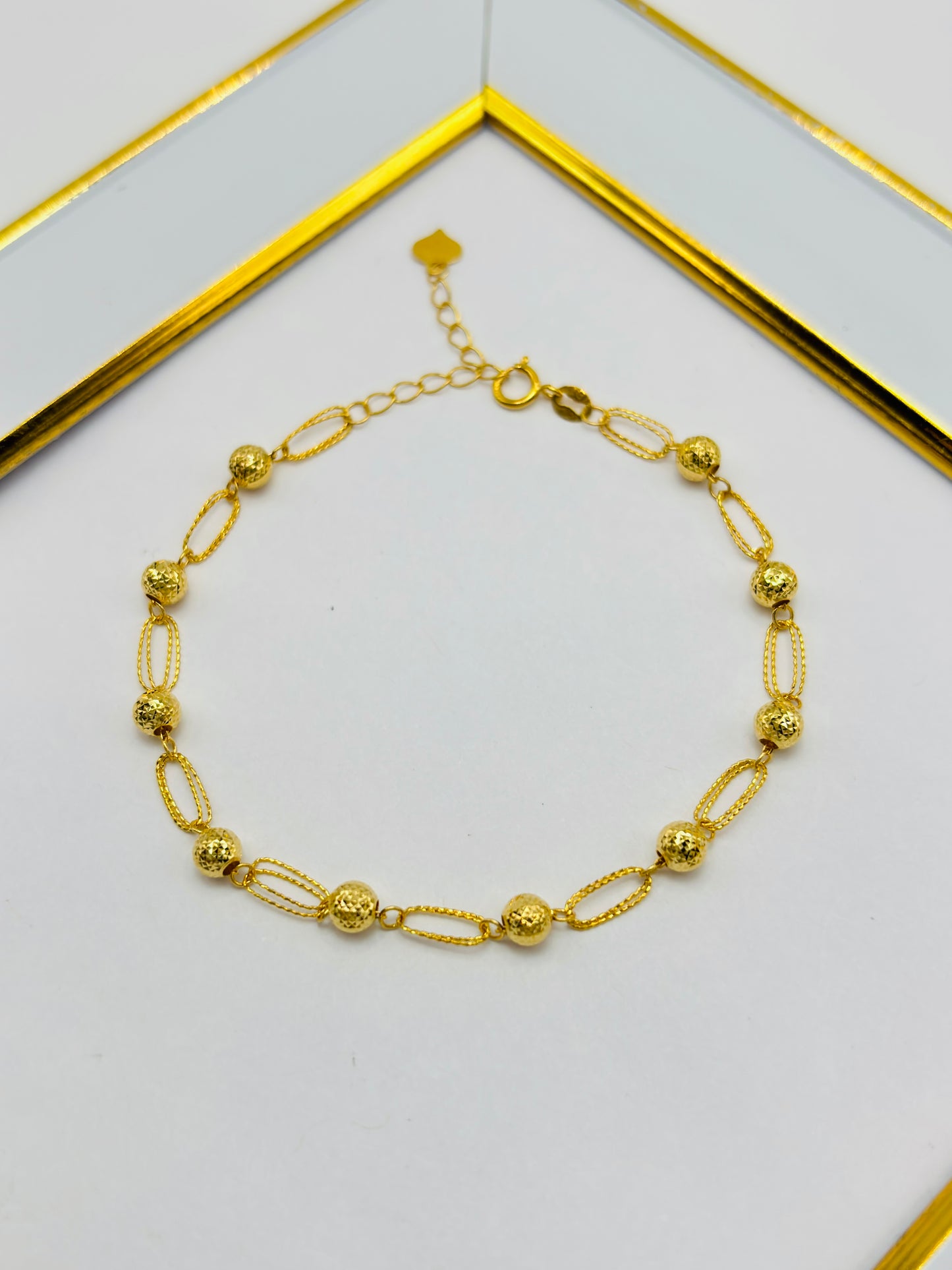 18K Gold Paperclip Diamond Cut Ball Bracelet