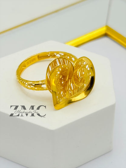 18K Gold Swirl Heart Ring