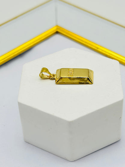 18K Gold Bar Pendant