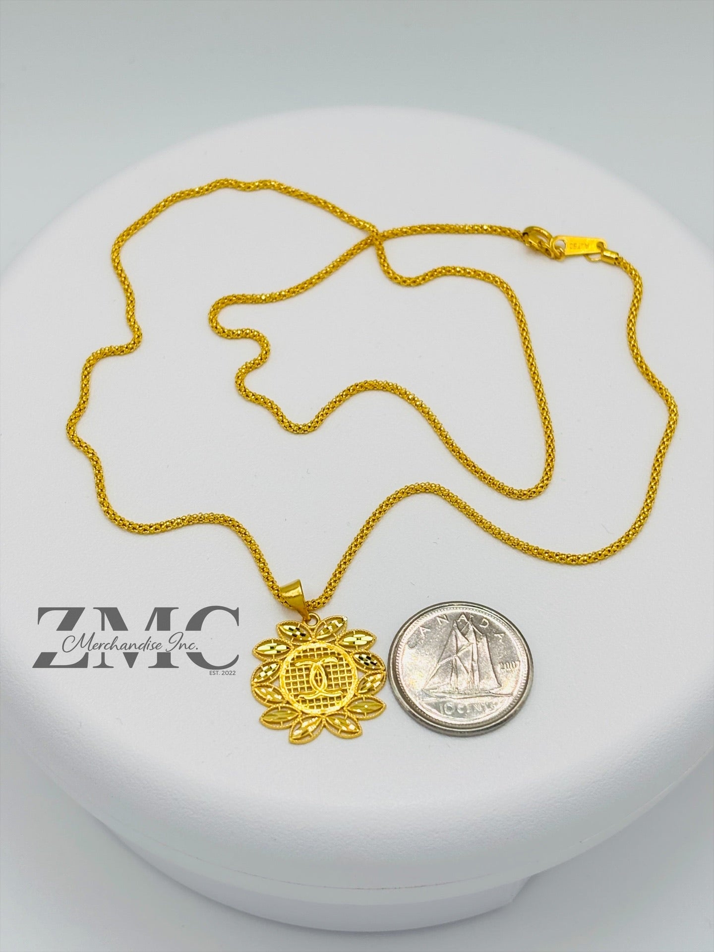 18K Gold C Flower Necklace