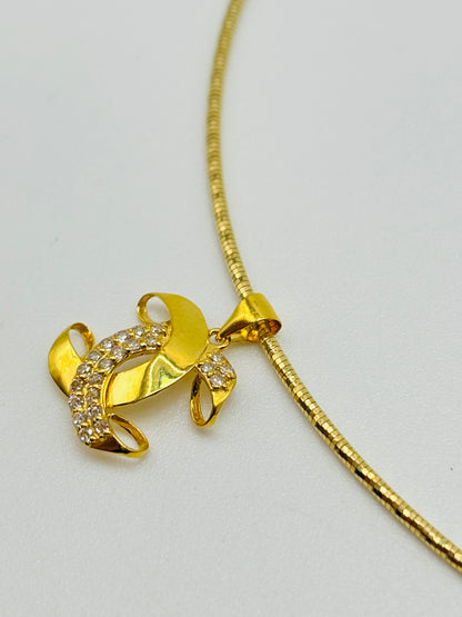 18K Gold Omega Chain with Pendant Set