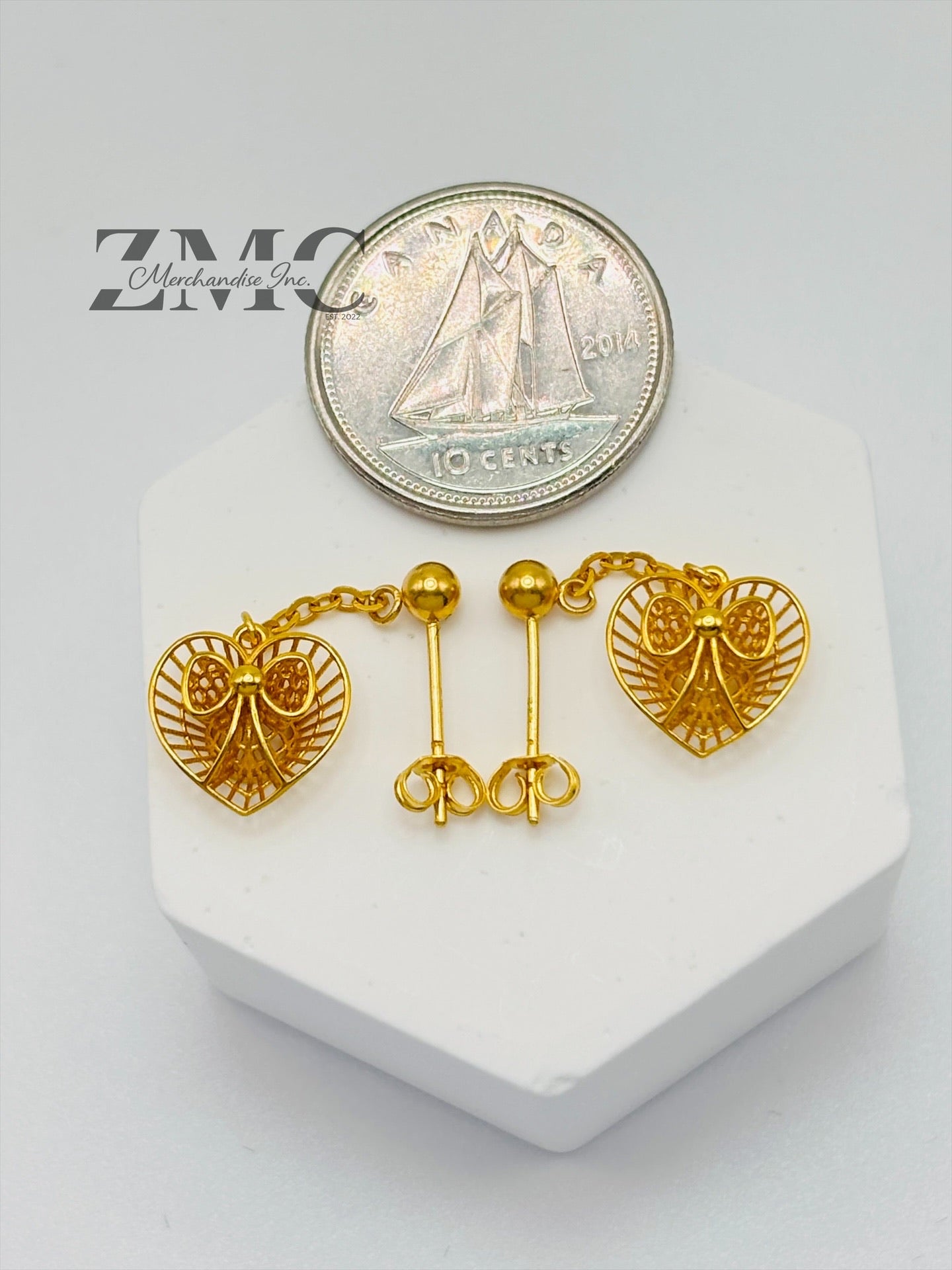 18K Gold Heart Dangling Earrings