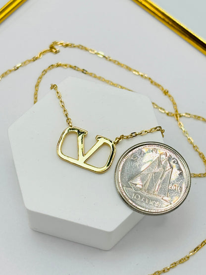 18K Gold V Attached Necklace