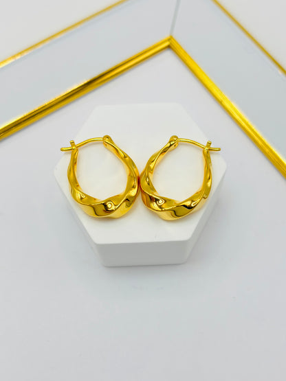 18K Gold Twisted Oval Loop Earrings (Electroform)