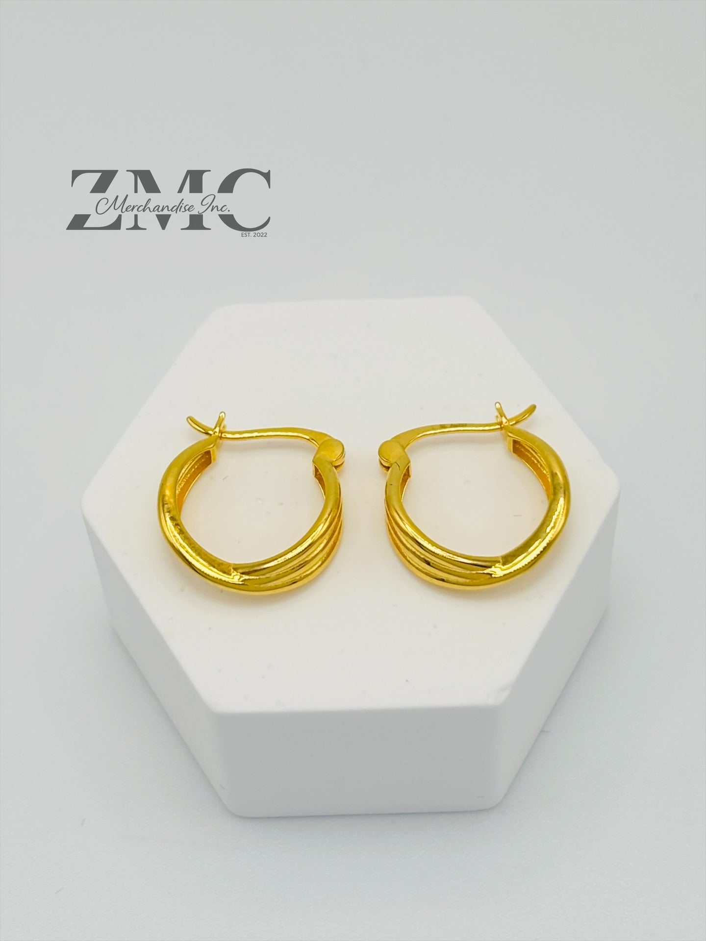 18k Gold Line Loop Earrings
