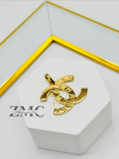 18K Gold C Pendant