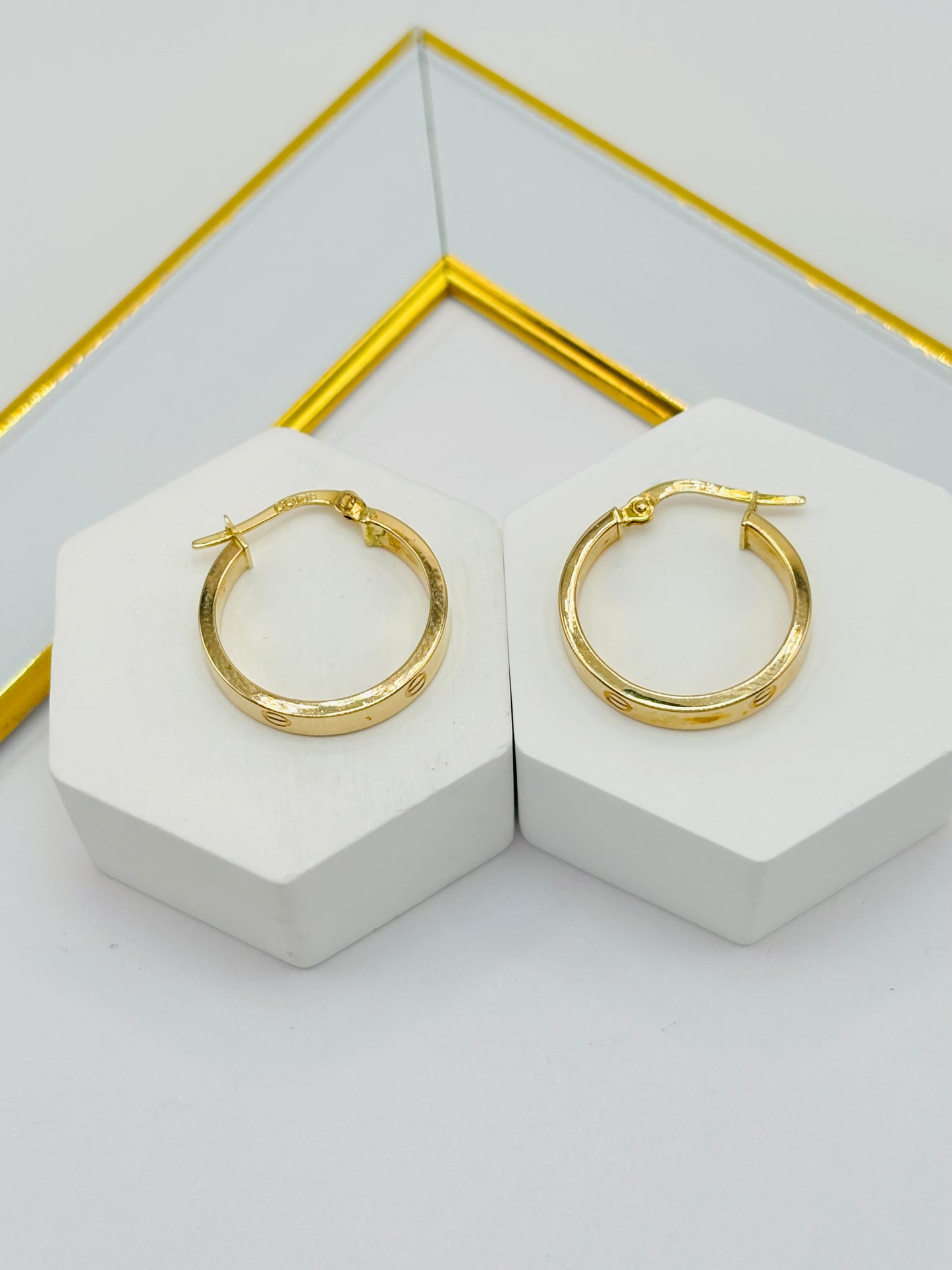 K18 Japan Gold Loop Earrings 19.3mm