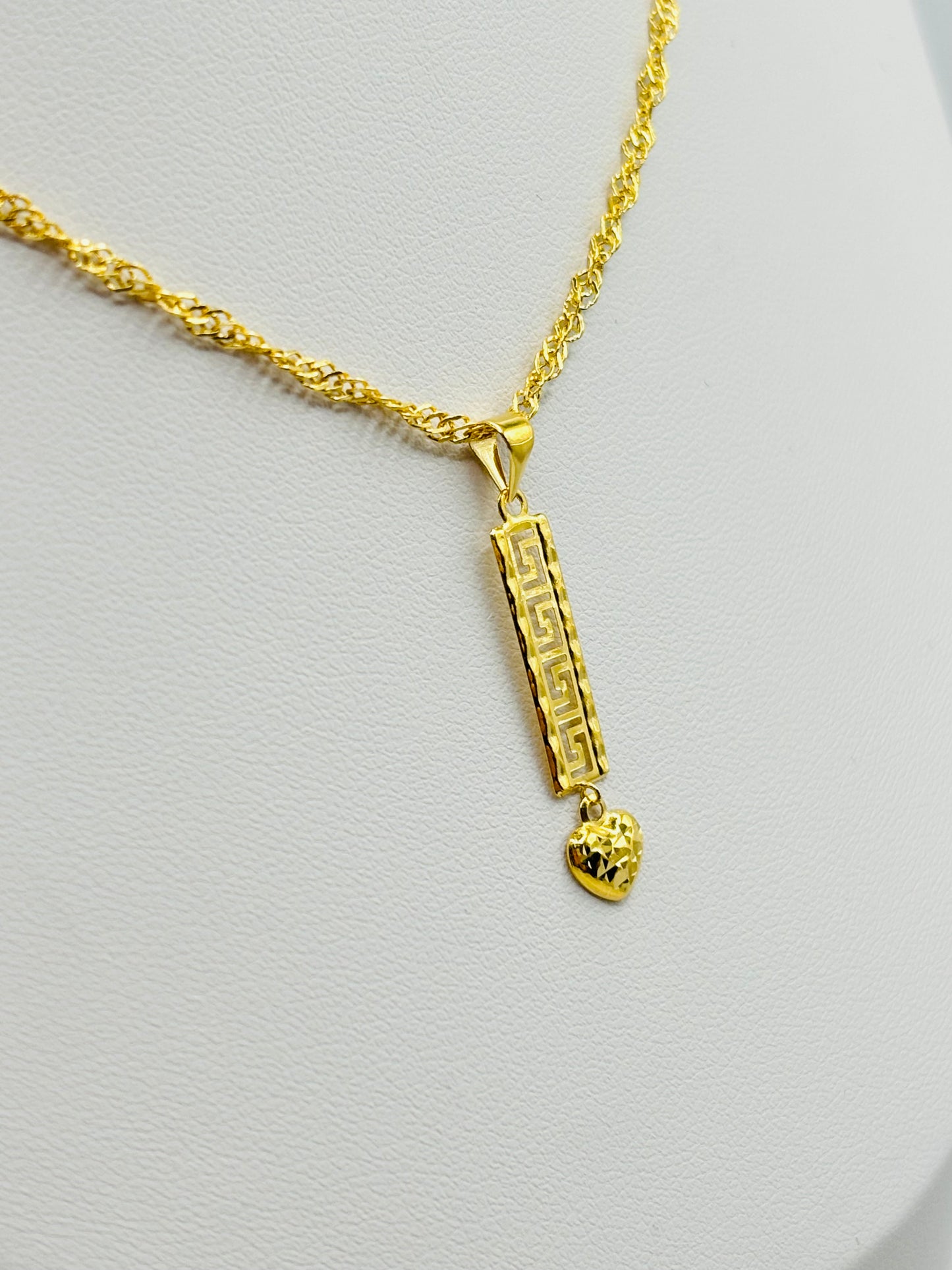 18K Gold Twisted Chain with Long Heart Pendant Necklace Set